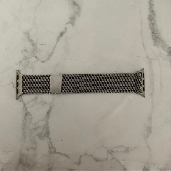 Metal Apple Watch Band - Picture 1 of 2